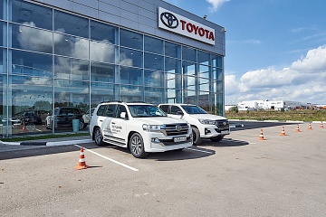 Автосалон TOYOTA, Калуга